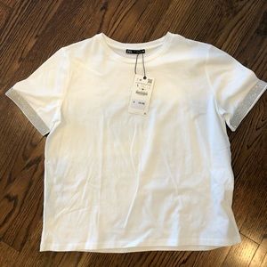 NWT Zara t-shirt with sequined sleeves